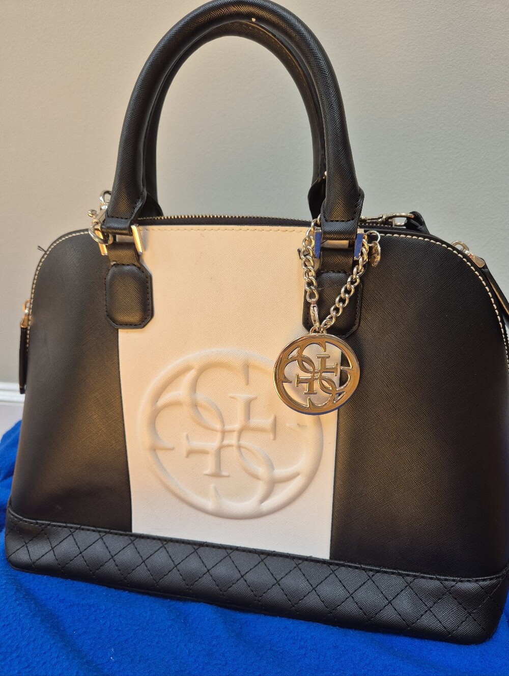 GUESS Korry Monochrome Colorblock Dome Satchel Purse - Black / White